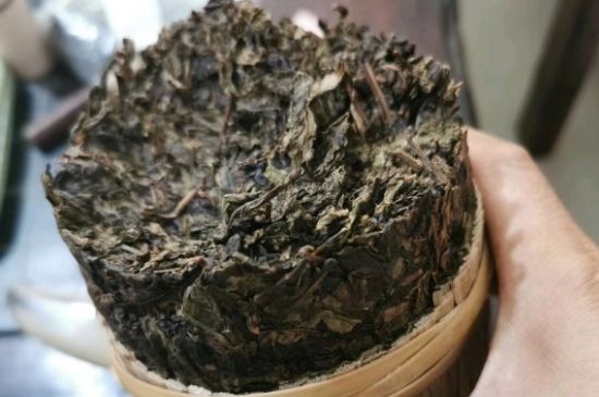 黑茶調(diào)理婦科病，女人喝黑茶好處太多了！