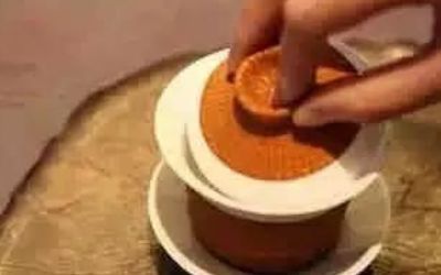 三才蓋碗的正確拿法，三才蓋碗抓碗法圖解