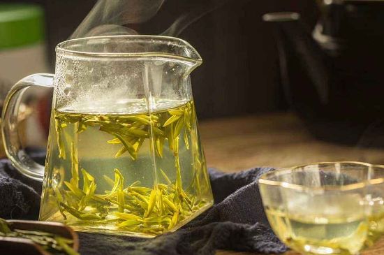 蜂蜜泡茶葉的副作用，蜂蜜泡茶葉有什么禁忌