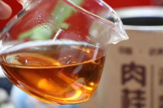 女人喝肉桂紅茶有什么好處，肉桂加紅茶的功效與作用