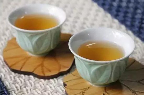 茶的三個(gè)禮儀，茶的禮儀小知識(shí)