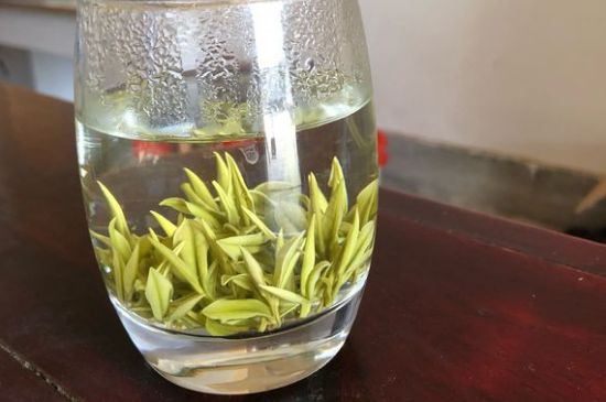 安吉白茶夏天怎么保存，安吉白茶能冷凍儲存嗎？