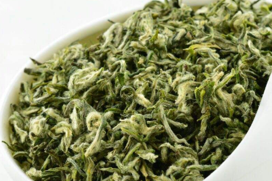 真假碧螺春泡水后區(qū)別，蘇州洞庭碧螺春怎樣鑒別好壞？
