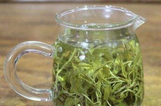 怎樣辨別莓茶發(fā)霉了，莓茶發(fā)霉和白霜的區(qū)別