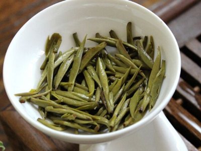 白毫銀針放幾年最好，白毫銀針什么年份最好？