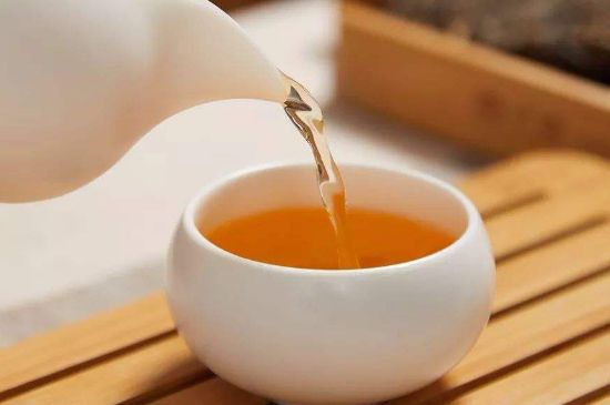 泡好的茶水放冰箱能保存多久，泡好的茶冷藏放多久？