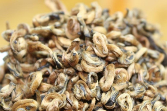 茶葉可以放冰箱嗎，茶需要放冰箱保存嗎