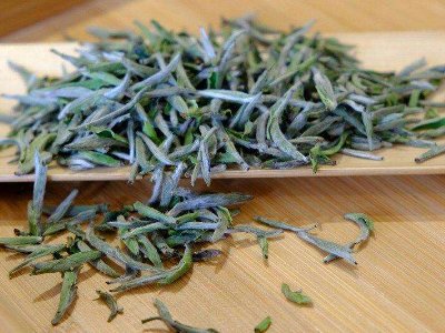 白毫銀針放幾年最好，白毫銀針什么年份最好？