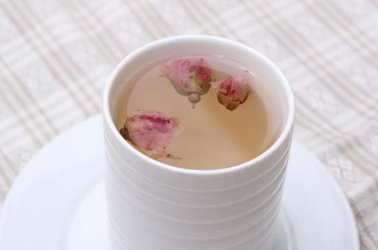 怎么判斷玫瑰花茶好不好，玫瑰花茶怎么樣鑒別