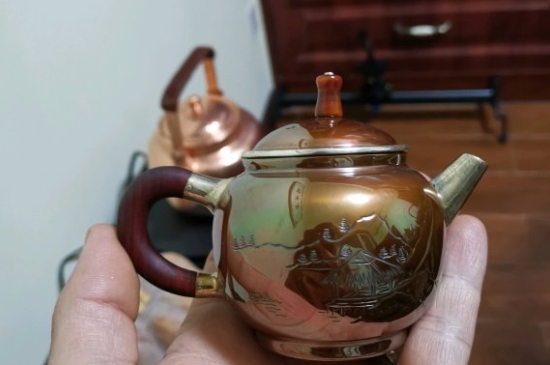 常見(jiàn)的七大材質(zhì)的茶具優(yōu)缺點(diǎn)，用什么材質(zhì)的茶具泡茶最好？