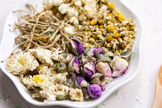 祛濕最有效的泡花茶，濕氣重適合泡什么花茶？