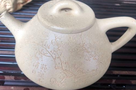 新買(mǎi)的紫砂壺為什么會(huì)裂，真的紫砂壺是不是很容易開(kāi)裂？