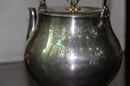 銀壺泡茶后為什么會變黑，銀壺內(nèi)膽發(fā)黑怎么辦