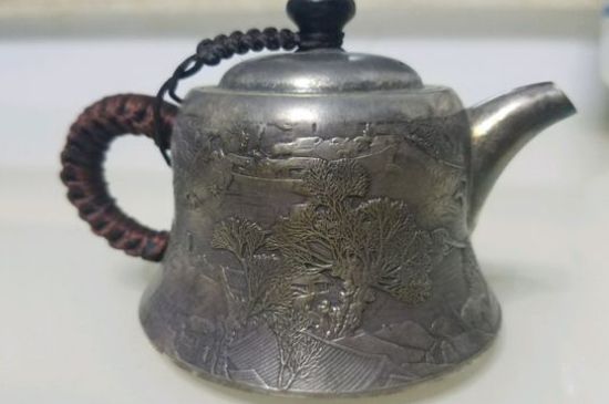 銀壺泡茶后為什么會變黑，銀壺內(nèi)膽發(fā)黑怎么辦