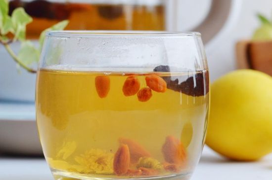 菊花茶的最佳搭配有哪幾樣，菊花茶和什么搭配喝效果好？