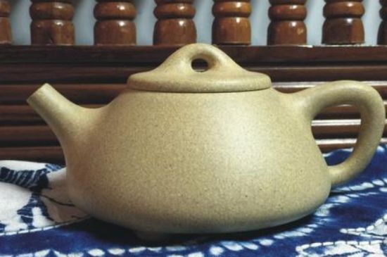 本山綠泥怎么分辨真假，真正的本山綠泥紫砂壺怎么鑒別？