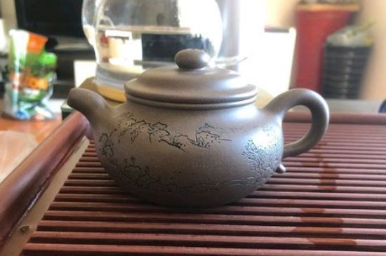 正宗紫砂壺多少錢一套，一套正宗宜興紫砂壺什么價(jià)格