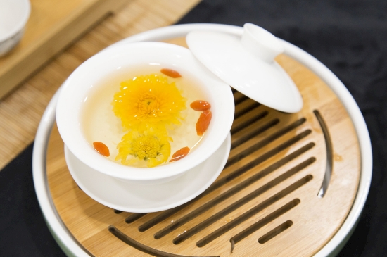 菊花茶天天喝行嗎，每天喝菊花泡茶喝好嗎？