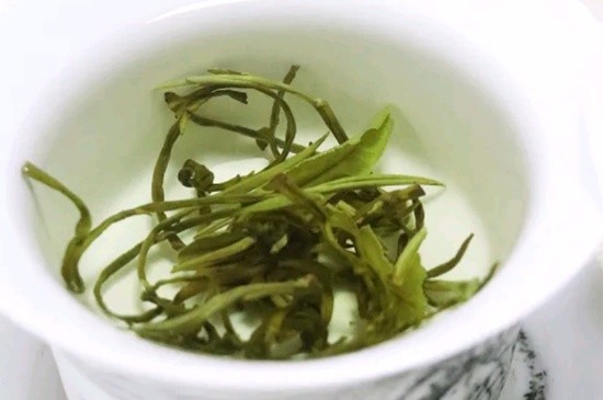 茉莉香珠跟龍珠有什么區(qū)別嗎，茉莉龍珠和茉莉香珠那個好？
