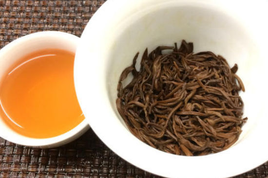 新茶和陳茶的區(qū)別，新茶和陳茶的介紹