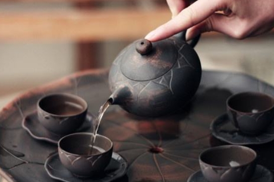 坭興陶主要泡什么茶，廣西坭興陶壺適合泡哪些茶？