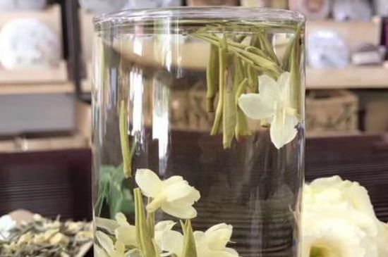 茉莉龍珠保質(zhì)期多長時(shí)間，茉莉龍珠茶放幾年了還能喝嗎？