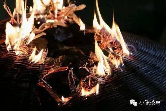 怎樣炭焙巖茶？揭秘武夷巖茶的炭焙技藝