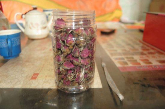 玫瑰花茶上火嗎，盲目喝玫瑰花茶易上火