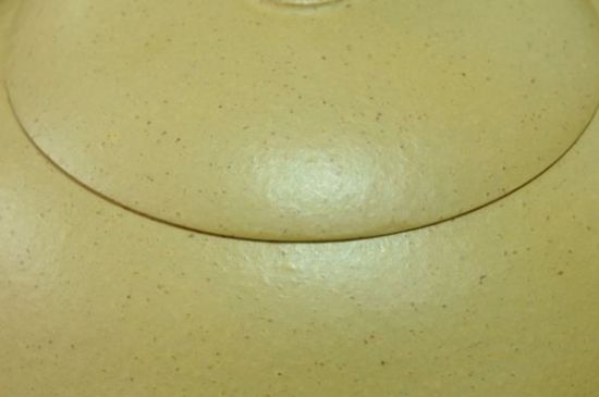 本山綠泥紫砂壺小黑點(diǎn)多嗎，真正本山綠泥會(huì)吐黑嗎？