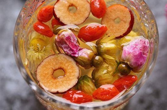 干玫瑰花泡水放幾顆，玫瑰花泡水一次放幾朵？