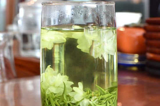 炒花飄雪是什么茶，花茶炒花是什么意思