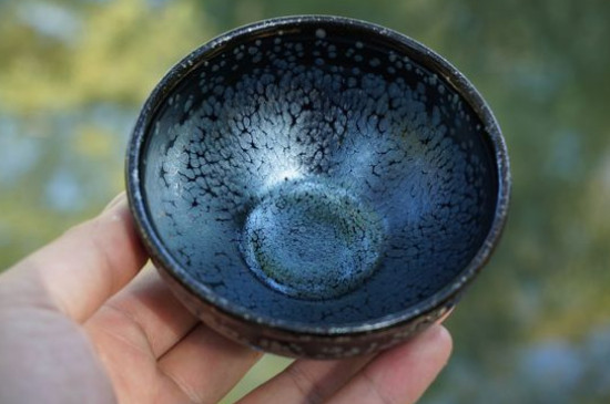 怎么鑒別建盞化學釉，真假建盞的對比與辨別