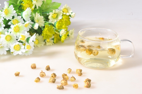 喝菊花茶有什么效果，女人長期喝菊花茶好嗎？