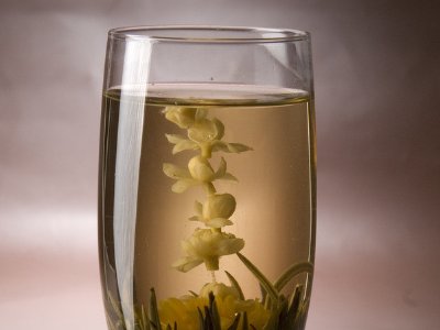 女孩喝茉莉茶的好處，茉莉花茶女生喝好嗎？