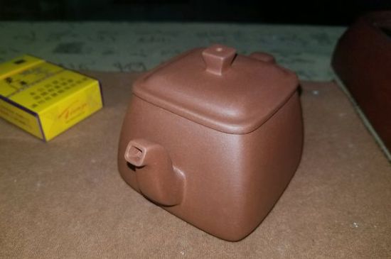 手工紫砂壺和模具壺有什么區(qū)別，快速鑒別手工壺模具壺