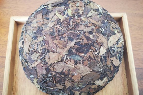 新舊白茶怎么區(qū)分，怎么分辨白茶是新還是舊