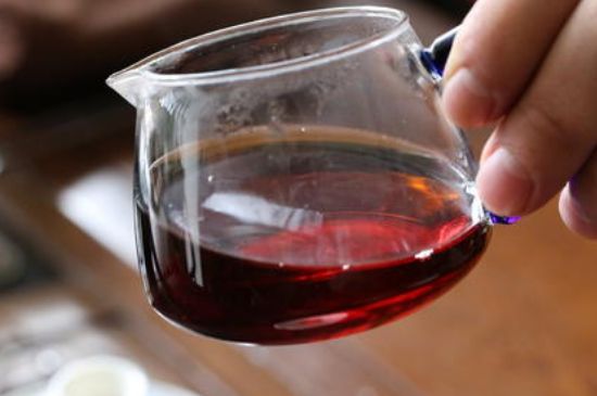 茯磚茶與普洱茶哪個好，茯茶和普洱茶口味區(qū)別