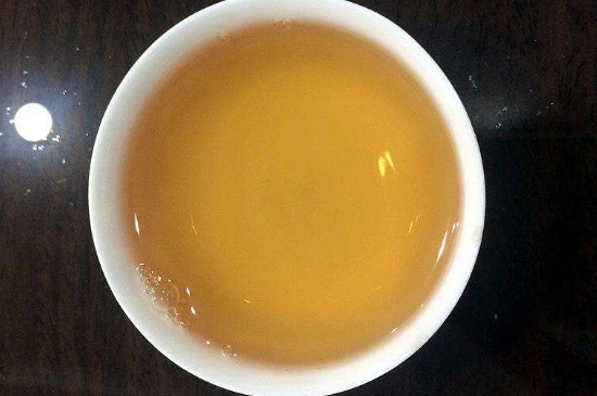 白茶三年為藥七年為寶的原理，為什么說一年茶三年藥七年寶？