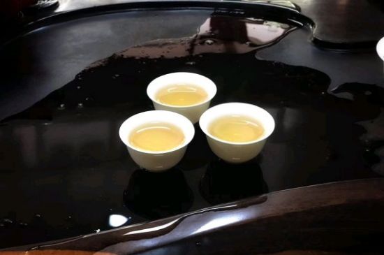 蜜蘭香好還是鴨屎香好，鳳凰單叢茶蜜蘭香和鴨屎香特點(diǎn)有哪些？