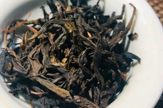 長期喝巖茶會上火嗎？巖茶這樣喝了容易上火！