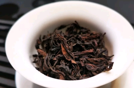 長期喝巖茶會上火嗎？巖茶這樣喝了容易上火！