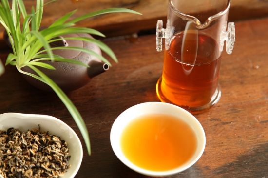 飯后多長時(shí)間喝六堡茶最好，六堡茶一天喝多少