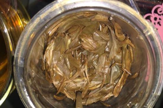 金駿眉有幾個(gè)品種分哪幾個(gè)級(jí)別？按茶樹劃分5個(gè)等級(jí)！