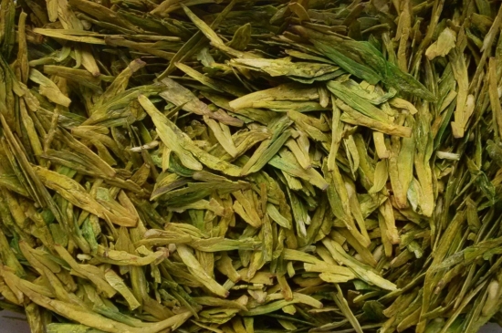 西湖龍井茶毫和發(fā)霉區(qū)別圖片，長霉的龍井茶葉會是什么樣？