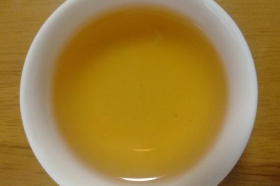 肉桂茶和大紅袍哪個貴，武夷山肉桂與大紅袍的價格比較