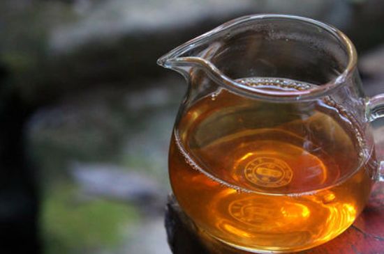 肉桂茶和大紅袍哪個貴，武夷山肉桂與大紅袍的價格比較