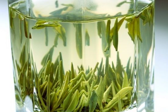 竹葉青和雀舌哪個貴，竹葉青茶貴嗎？