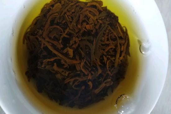 正山小種很細(xì)還很黑亮，正山小種越細(xì)越好嗎