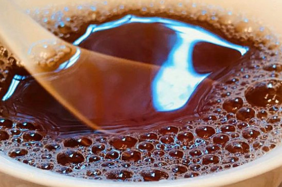 大紅袍煙熏味是好茶嗎，能不能喝對(duì)人體有壞處嗎