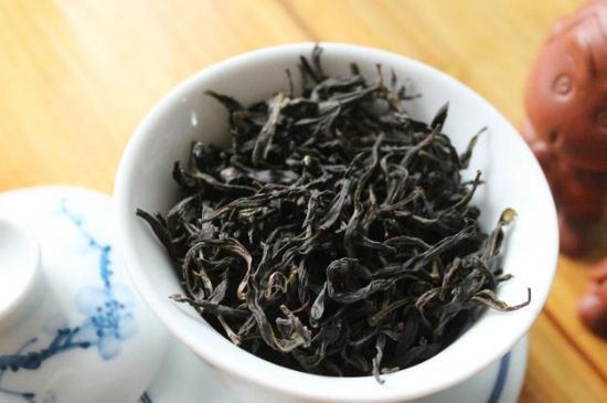 鋸朵仔跟鴨屎香哪個貴，鋸朵子和鴨屎香哪個好喝？